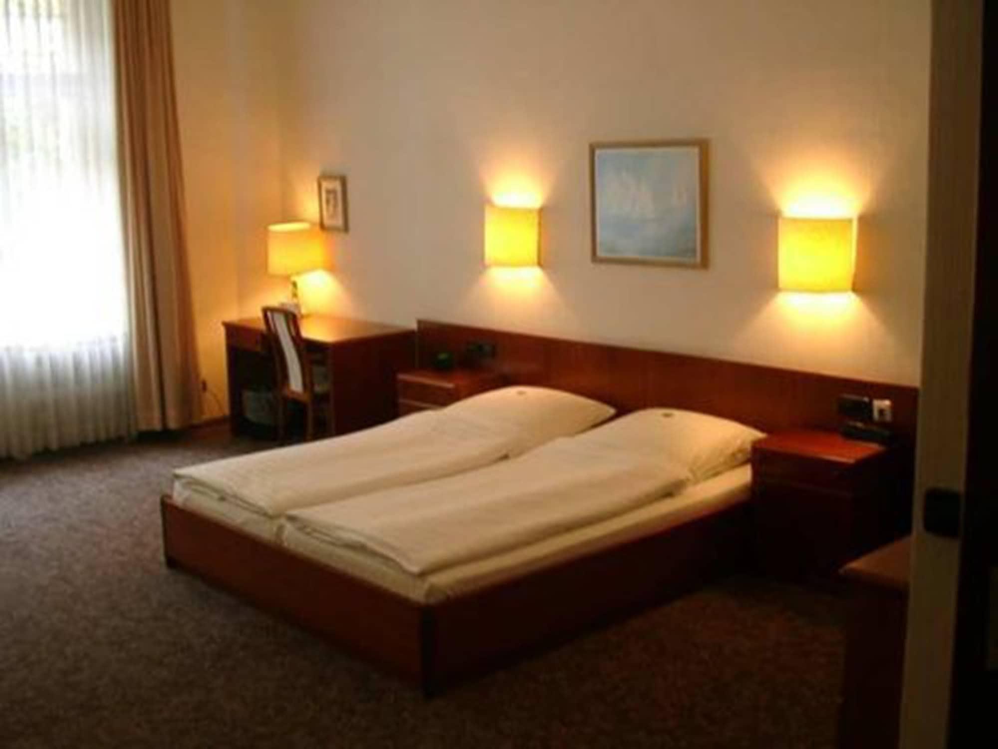 Kurfuerst Am Kurfuerstendamm Berlin Zewnętrze zdjęcie